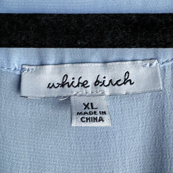 White Birch Blue Oversized Button Down Shirt with 3/4 Sleeves - Picture 5 of 6